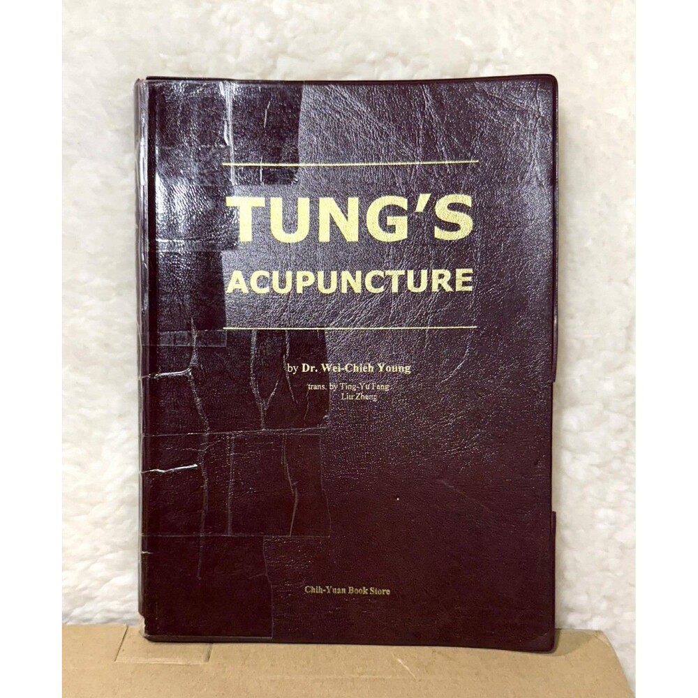 Tung's Acupuncture Book Dr Wei-Chieh Young Pre-Owned READ